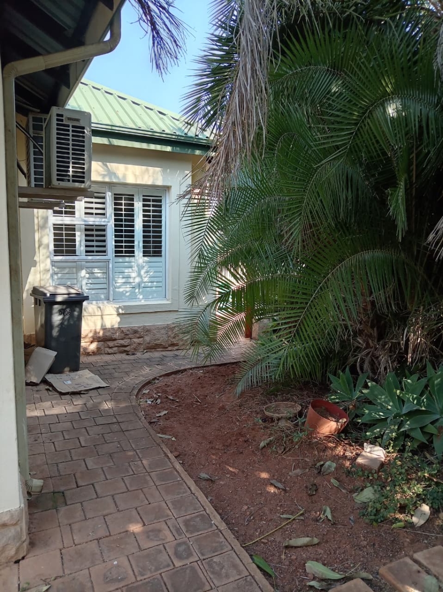 4 Bedroom Property for Sale in Caribbean Beach Club North West